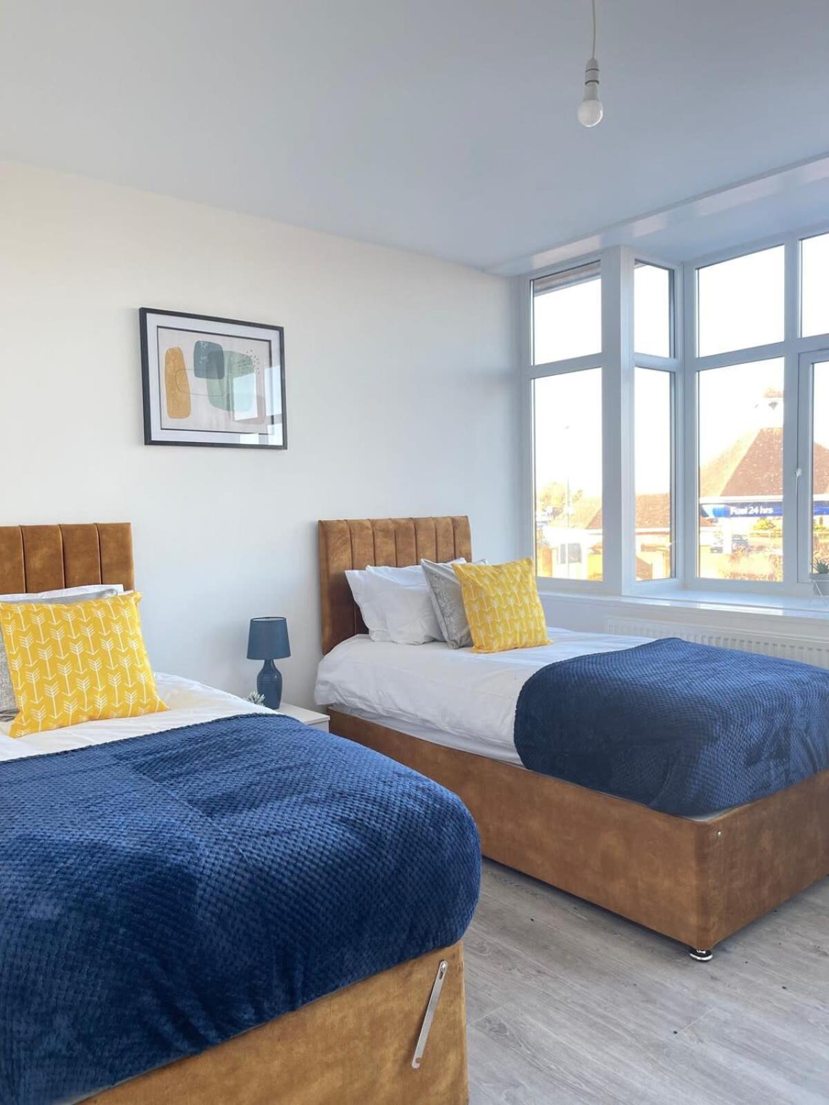 1 Bedroom Apartment - Flitwick - Contractor Friendly - Tourist Ready - Full Kitchen - Wifi - Smart Tv - Sofa Bed - Free Parking - Ideal For Short Or Long Stays Eksteriør billede